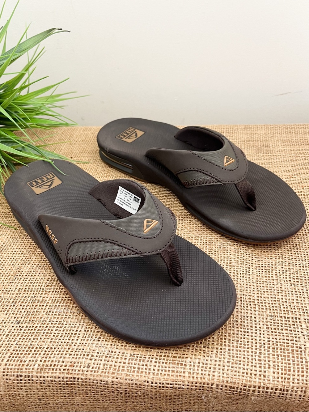 REEF Men’s Fanning Flip Flop Sandals Size 8 Brown